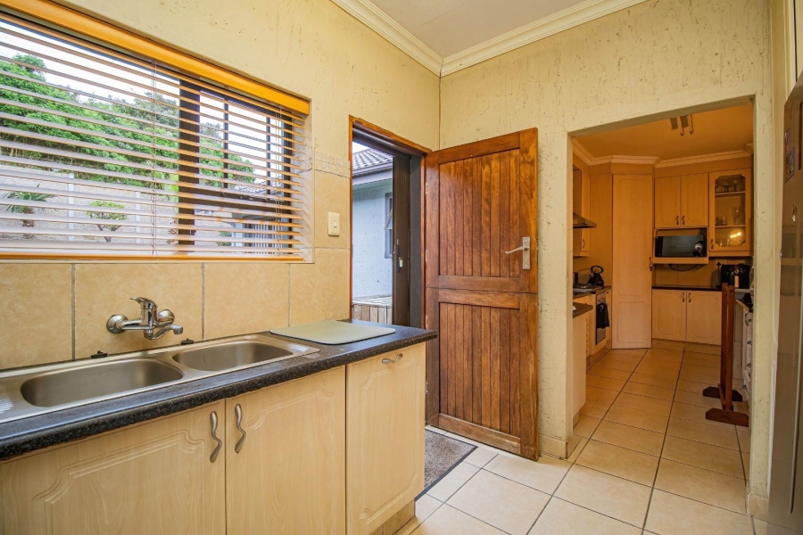 4 Bedroom Property for Sale in Island View Western Cape